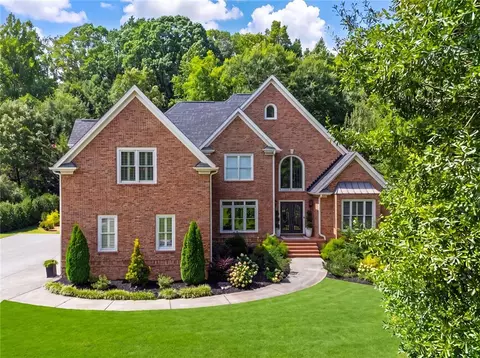 8365 Hurakan Creek Xing, Cumming, GA 30028
