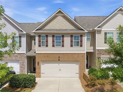 3713 Prospect Point Dr, Oakwood, GA 30566