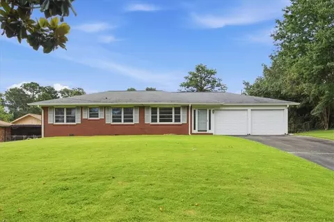 6795 SE Queen Mill Rd, Mableton, GA 30126
