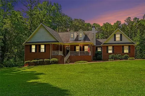 758 Hemphill Rd, Stockbridge, GA 30281