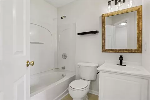 Bath - 1795 Fielding Way, Hampton, GA 30228 photo 1 of 2
