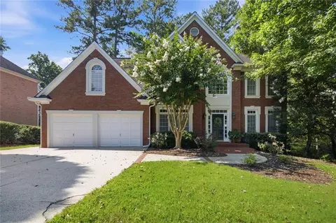 2046 Kinsmon Dr, Marietta, GA 30062