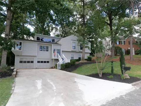 510 Wood Valley Trc, Roswell, GA 30076