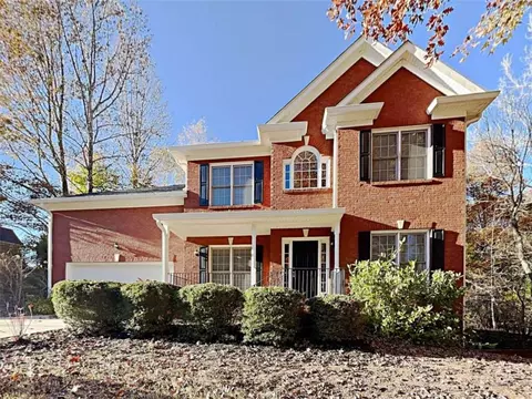 5309 Fernbrook Falls Ct, Flowery Branch, GA 30542