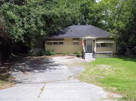 5017 Oakdale Rd SE, Smyrna, GA 30080
