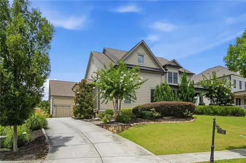 4786 Olde Village Cv, Dunwoody, GA 30338