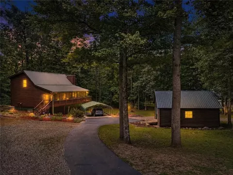 2447 Hi River Rd, Hiawassee, GA 30546