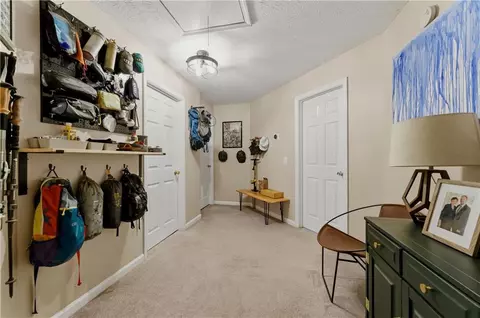 Entry Way - 117 Oak Rdg, Monroe, GA 30655 photo 2 of 2