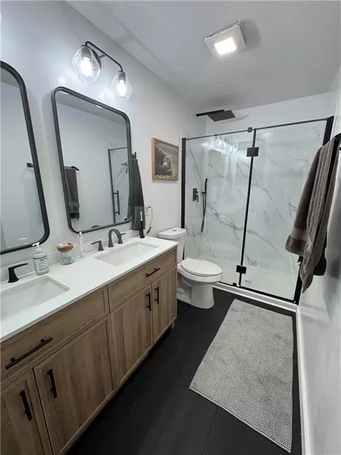Bath - 117 Oak Rdg, Monroe, GA 30655 photo 1 of 3