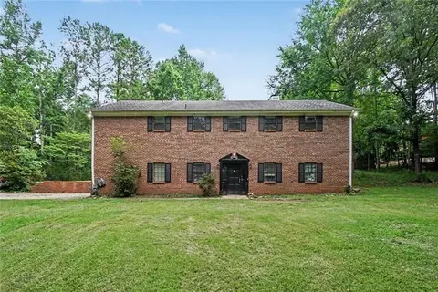 415 Grist Mill Dr E, Acworth, GA 30101