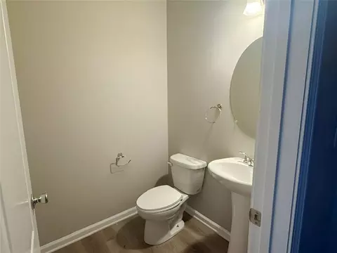 Bath - 3902 Brockenhurst Dr, Buford, GA 30519 photo 1 of 4