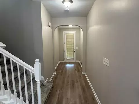 Entry Way - 3902 Brockenhurst Dr, Buford, GA 30519 photo 2 of 3