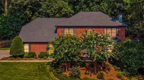 2246 Chadds Creek Dr, Marietta, GA 30062
