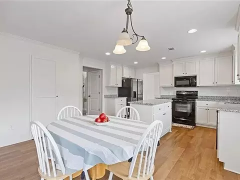 Kitchen - 796 Pinnacle Dr, Winder, GA 30680 photo 7 of 7