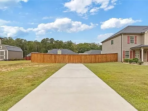 Exterior - 796 Pinnacle Dr, Winder, GA 30680 photo 10 of 12