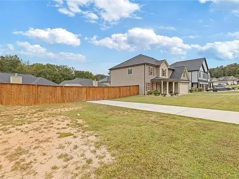 Exterior - 796 Pinnacle Dr, Winder, GA 30680 photo 11 of 12