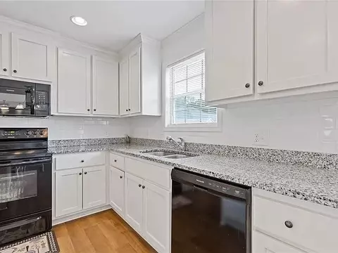 Kitchen - 796 Pinnacle Dr, Winder, GA 30680 photo 3 of 7