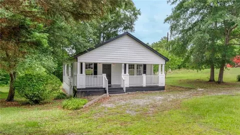 109 Flatrock Ln, Eatonton, GA 31024