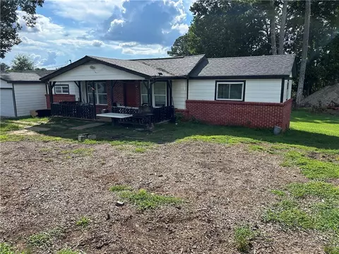 4233 Cantrell Rd NW, Acworth, GA 30101