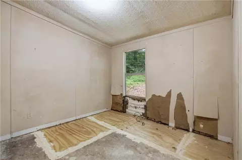Bedroom - 274 Water Plant Rd, Commerce, GA 30529 photo 2 of 4