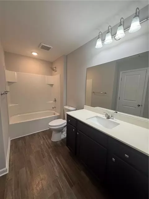 Bath - 11958 Fuller St, Hampton, GA 30228 photo 3 of 7