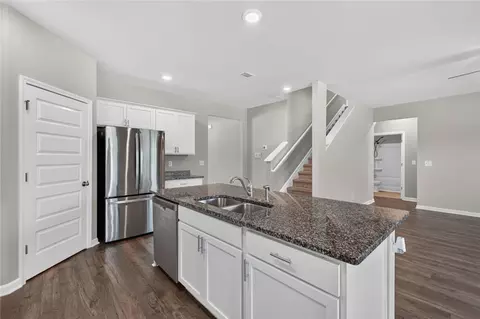 Entry Way - 1717 Beckworth Ln, Hampton, GA 30228 photo 5 of 14