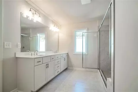 Bath - 340 Lakeside Ct, Canton, GA 30114 photo 1 of 2