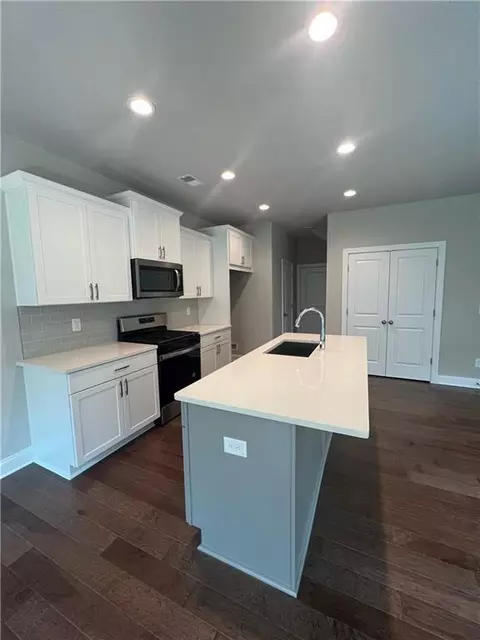 Kitchen - 340 Lakeside Ct, Canton, GA 30114 photo 1 of 1