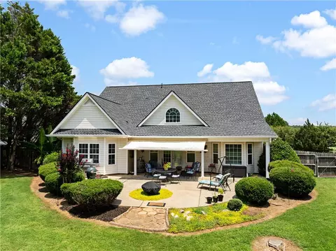 1 Ferry Crossing Dr, Rome, GA 30161