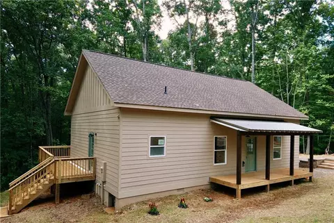 604 Trump Ct, Carrollton, GA 30116
