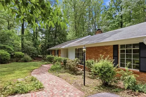 544 Bouldercrest Dr SW, Marietta, GA 30064