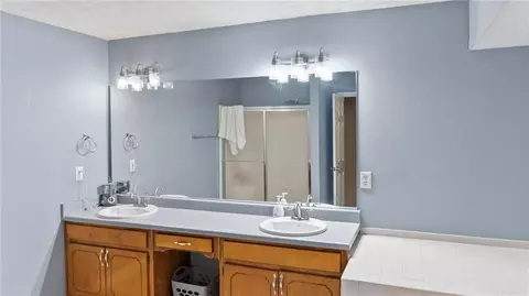 Bath - 119 Bridget Dr, Hampton, GA 30228 photo 2 of 4