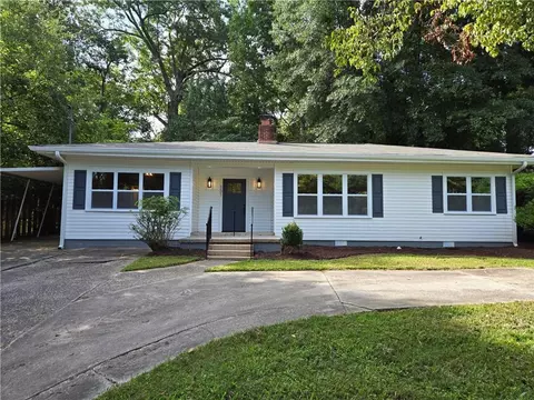 Exterior - 131 Mountain View Dr, Gainesville, GA 30501 photo 2 of 7