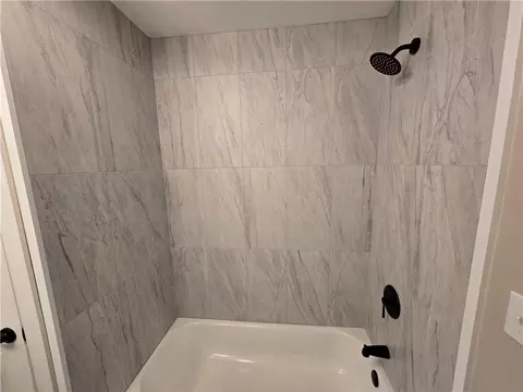 Bath - 131 Mountain View Dr, Gainesville, GA 30501 photo 7 of 7