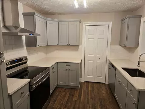 Kitchen - 131 Mountain View Dr, Gainesville, GA 30501 photo 1 of 6