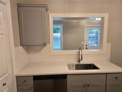 Kitchen - 131 Mountain View Dr, Gainesville, GA 30501 photo 5 of 6
