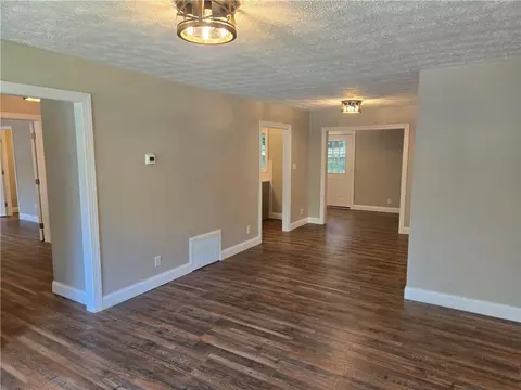 Living - 131 Mountain View Dr, Gainesville, GA 30501 photo 2 of 4