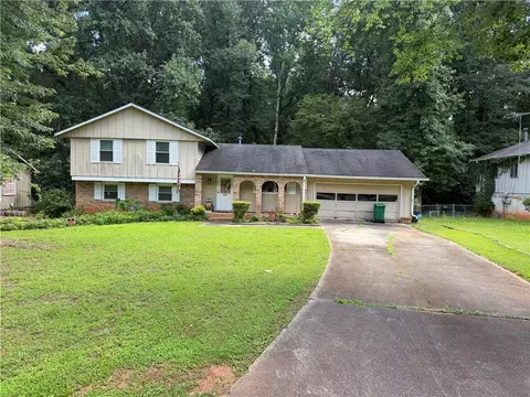 4292 Cedar Ridge Trl, Stone Mountain, GA 30083