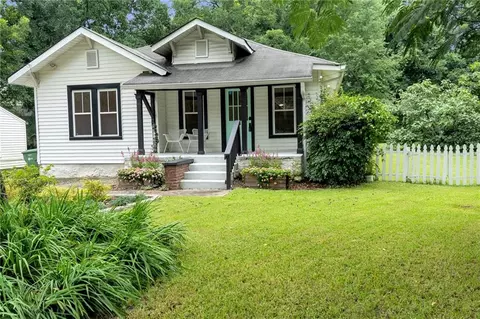 1608 Carroll Dr NW, Atlanta, GA 30318