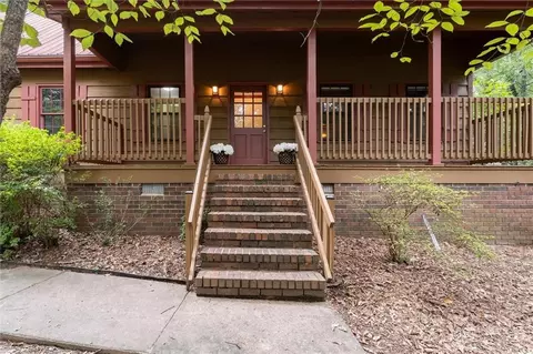 2932 Village Dr, Marietta, GA 30062