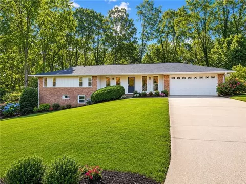 3730 Mill Glen Dr, Douglasville, GA 30135