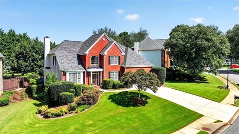 450 Hembree Grove Ovrlk, Roswell, GA 30076