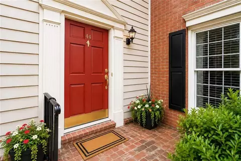44 Mount Vernon Cir, Sandy Springs, GA 30338