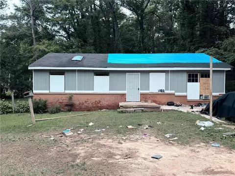 1582 Bridgeport Dr NW, Atlanta, GA 30318
