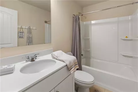 Bath - 622 Little Bear Loop, Canton, GA 30114 photo 2 of 6