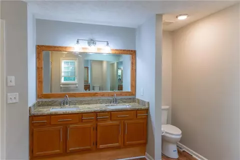 5705 Glandor Dr SE, Mableton, GA 30126