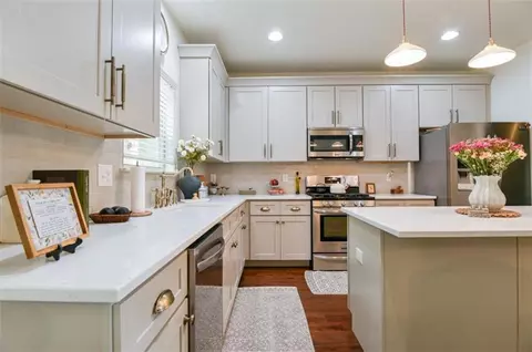 2128 Farmdale Ct, Conyers, GA 30012