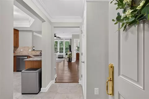 335 Ashford Cir, Atlanta, GA 30338