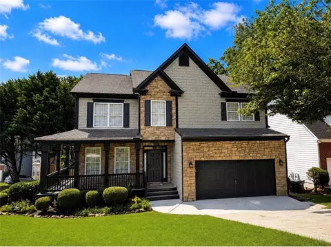 884 Liberty Ives Dr, Auburn, GA 30011