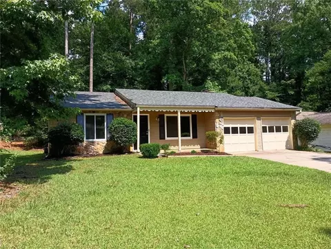 255 Hembree Forest Cir, Roswell, GA 30076